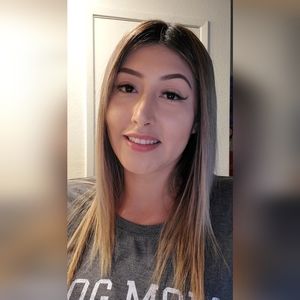 Meet your Posher, Maira